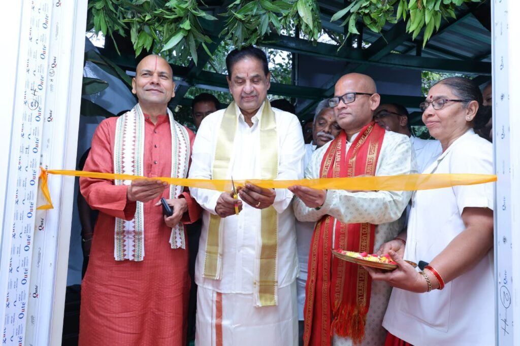 అలిపిరి మెట్ల మార్గంలో ఫస్ట్ ఎయిడ్ సెంటర్ ప్రారంభం