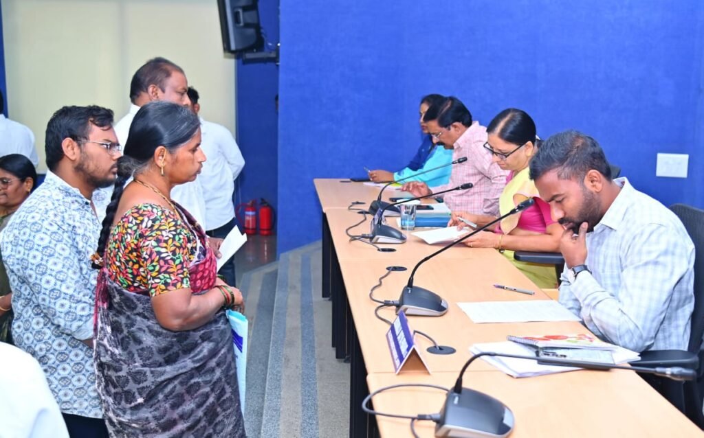 ప్రజావాణి అర్జీల పై సమగ్ర విచారణ చేపట్టి పరిష్కారానికి చొరవ చూపాలి.