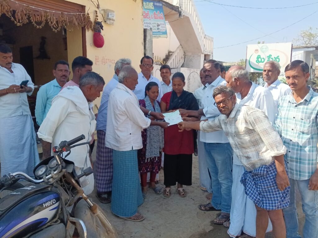 అనాధ బాలికలకు అండగా ఉంటా.. జువ్వాడి నర్సింగ రావు.