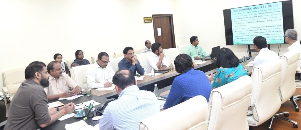 అటవీశాఖ ఉన్నత అధికారులతో డిప్యూటీ సీఎం సమీక్ష