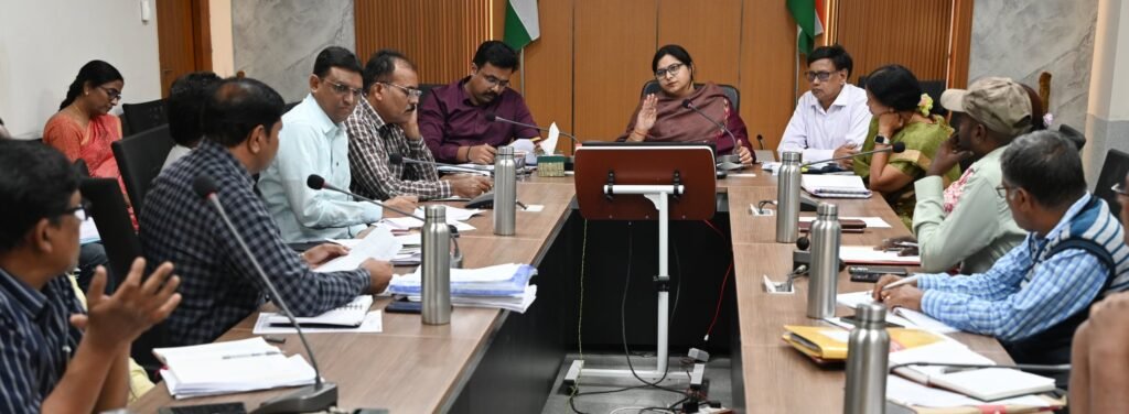 అటవీ ప్రాంత ప్రజలందరికీ మెరుగైన సదుపాయాలు కల్పించాలి.కలెక్టర్