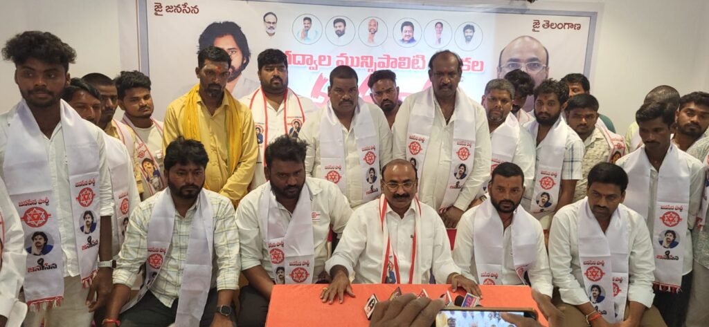 యువతకి విద్యావంతులకి ప్రాధాన్యత – జనసేన నాయకులు ప్రేమ కుమార్