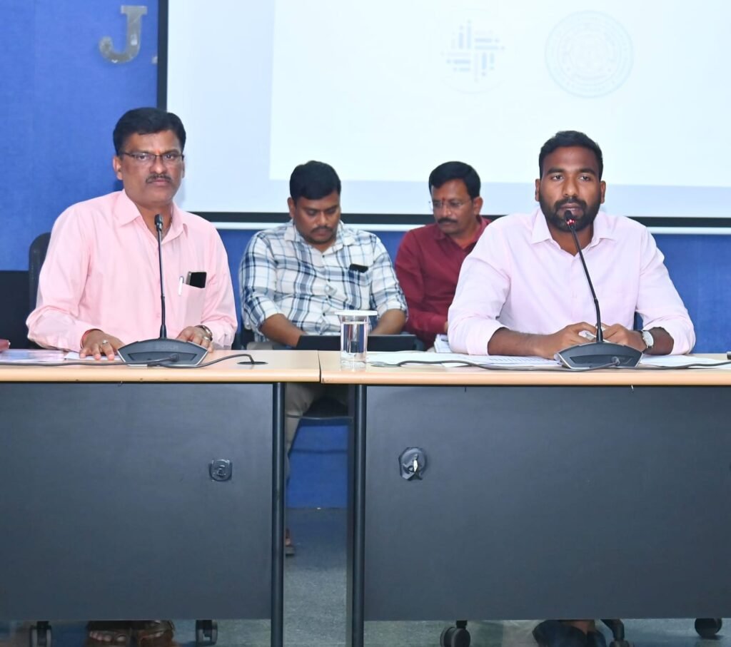 ప్రాథమిక అక్షరాస్యత , సంఖ్యాశాస్త్రం పై కలెక్టర్ సమీక్ష.