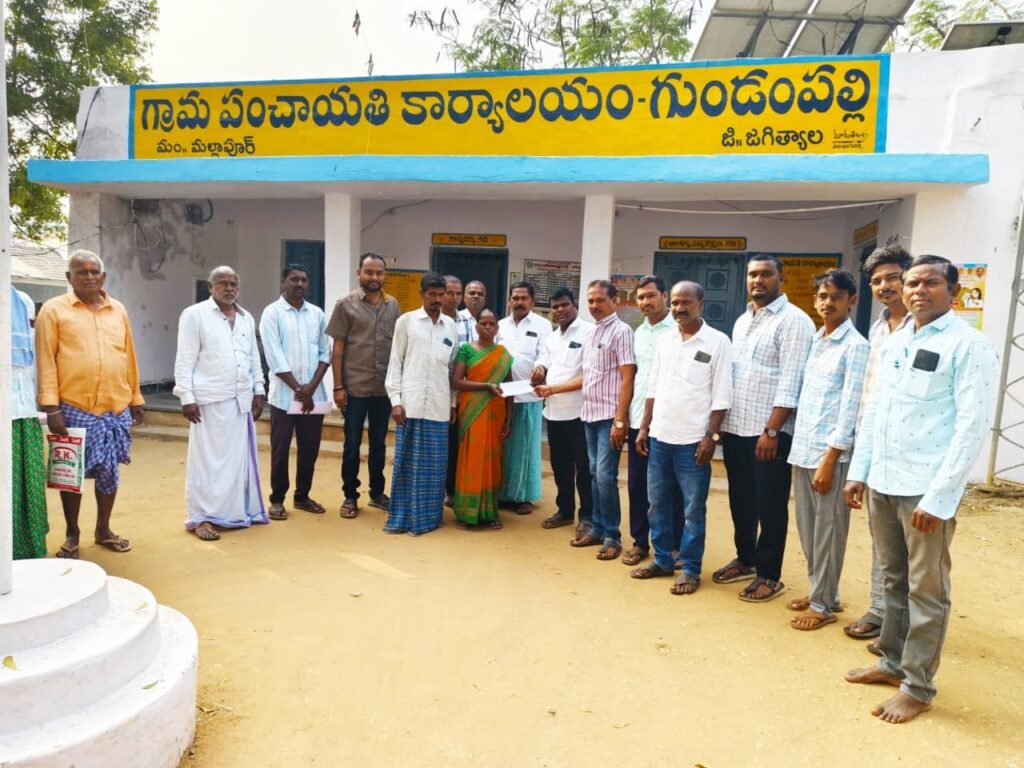 అర్హులైన ప్రతి ఒక్కరికి రేషన్ కార్డులు అందజేస్తాం.