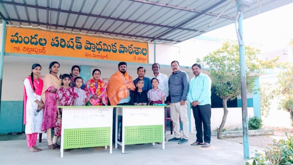 సర్పంచ్ కి ఉపాధ్యాయ బృందంచే ఘనసన్మానం