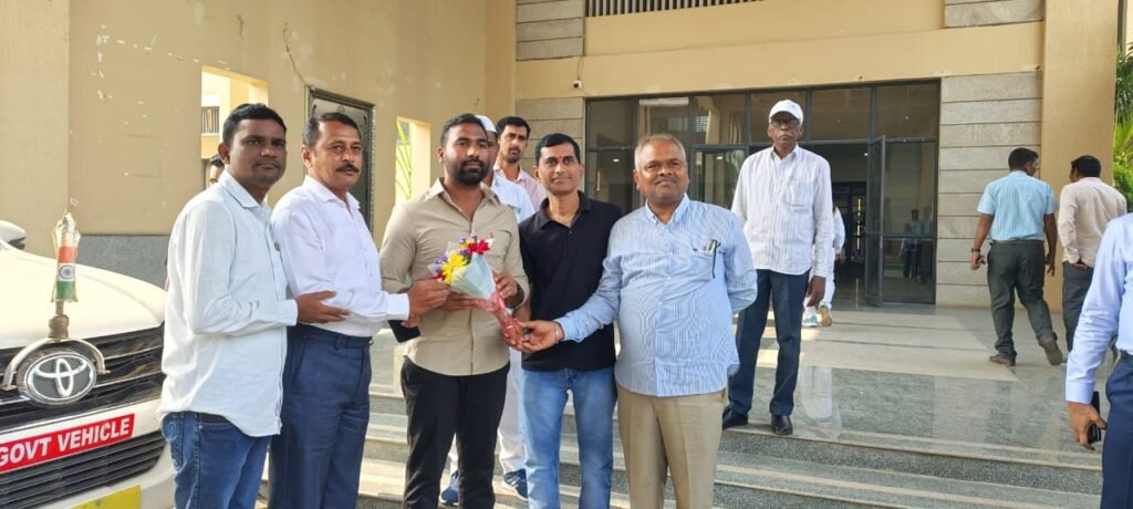 కలెక్టర్ కి శుభాకాంక్షలు తెలిపిన జగిత్యాల జిల్లా ప్రభుత్వ న్యాయవాదులు