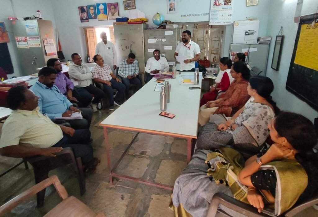 నాచుపల్లి ప్రభుత్వ పాఠశాల తనిఖీ చేసిన నోడల్ అధికారి బృందం