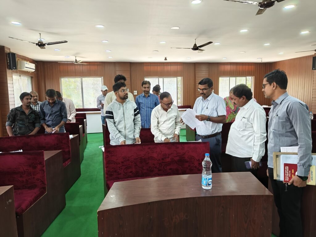 మెట్ పల్లి మున్సిపాలిటీని సందర్శించిన జిల్లా అదనపు కలెక్టర్