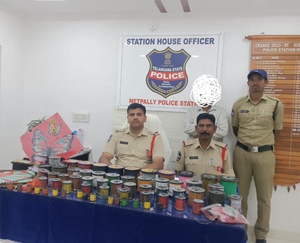 మెట్‌పల్లిలో చైనా మాంజా బీభత్సం: నాలుగేళ్ల బాలుడికి తీవ్ర గాయాలు, విక్రేత పై కేసు నమోదు