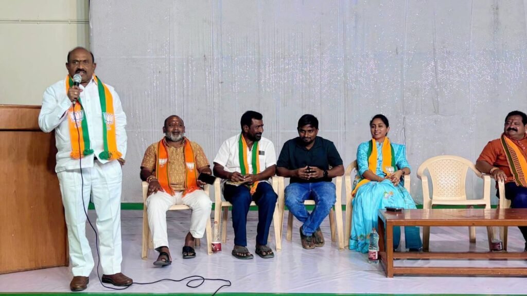 మున్సిపల్ ఎన్నికల్లో బీజేపీ అభ్యర్థిని గెలిపించుకోవాలి.