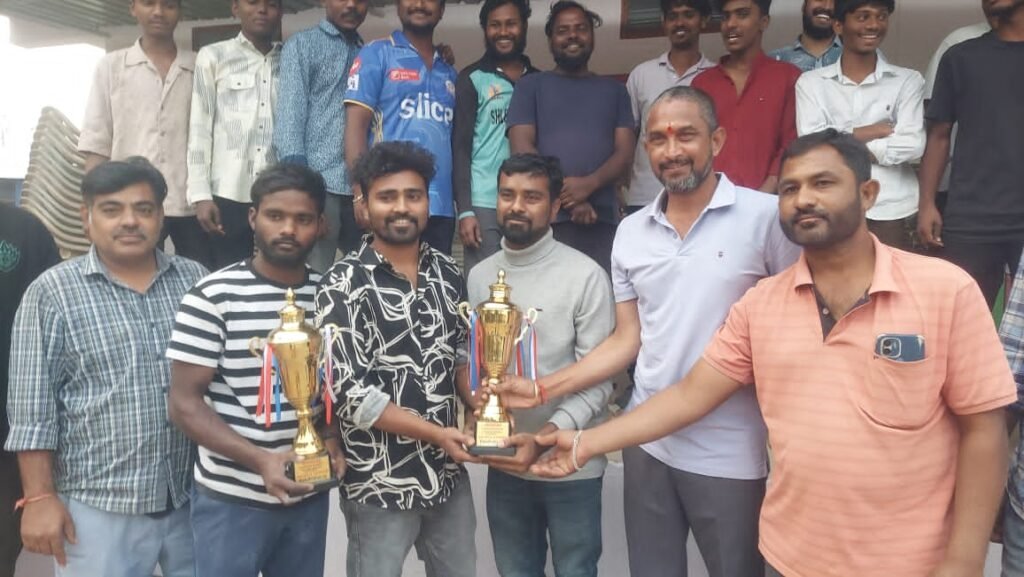 యువత చెడు వ్యసనాల బారిన పడకుండా క్రీడలు ఎంతో దోహదపడతాయి