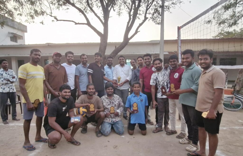 గ్రామ స్థాయి వాలీబాల్ టోర్నమెంట్ నిర్వహణ