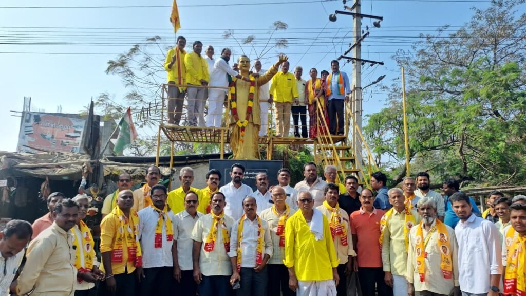 ఎన్టీఆర్ వర్ధంతి సందర్భంగా నివాళులర్పించిన ఎమ్మెల్యే