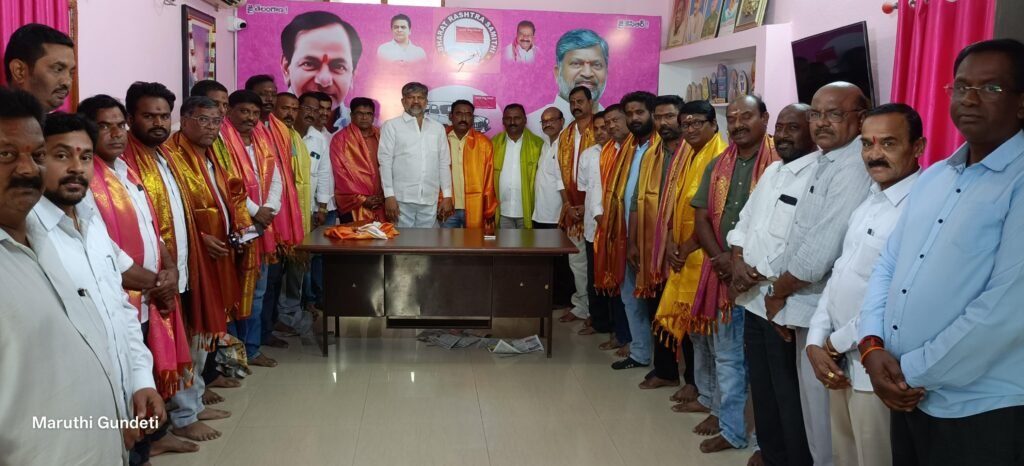 ప్రెస్ క్లబ్ నూతన కార్యవర్గాన్ని ఘనంగా సన్మానించిన ఎమ్మెల్సీ