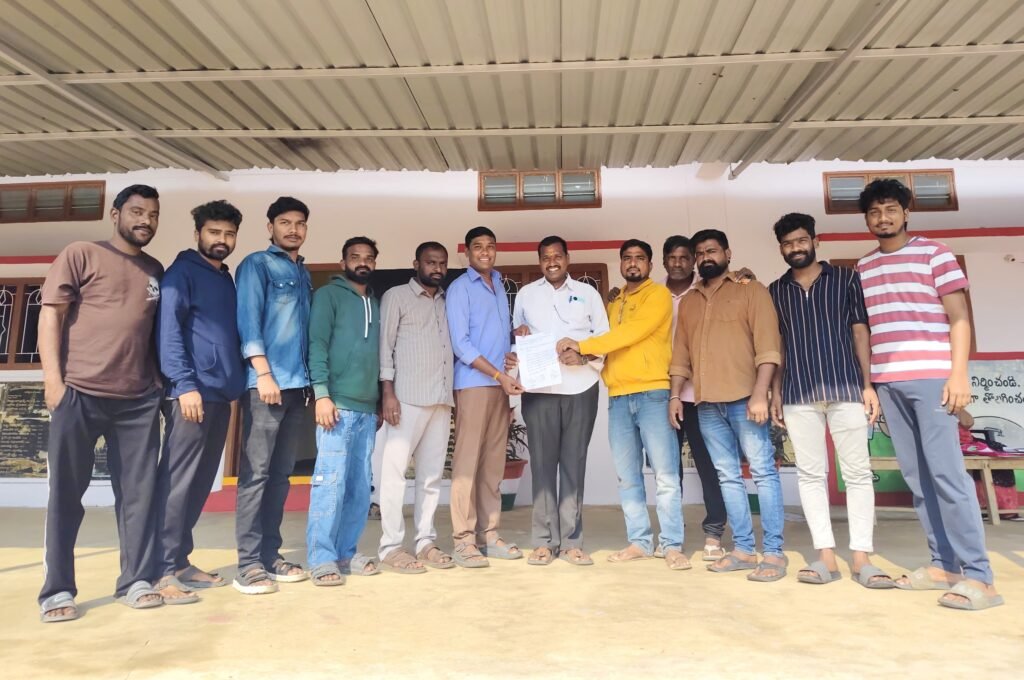 ఓపెన్ జిమ్ ఏర్పాటుకు కృషి చేస్తా: సర్పంచ్ కాడారి మల్లేశం