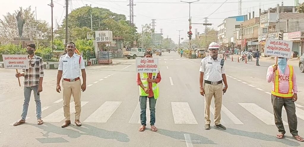 మద్యం మత్తులో వాహనం నడిపినందుకు వినూత్న శిక్ష
