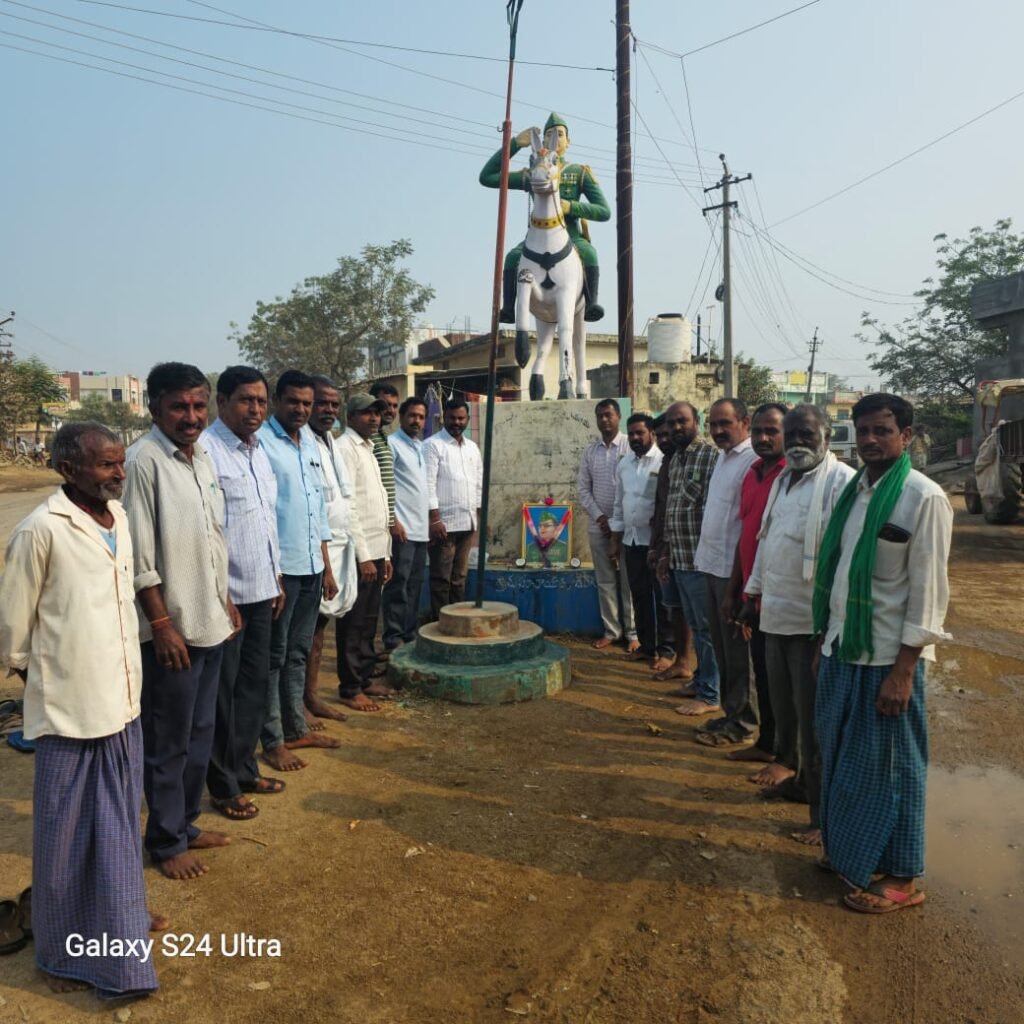 స్వాతంత్ర్య పోరాటానికి సైనిక బలం చేకూర్చిన ధీరుడు నేతాజీ..