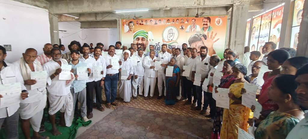 కాంగ్రెస్ పాలనలో నియోజకవర్గాన్ని అభివృద్ధి చేశాం..జువ్వాడి నర్సింగరావు