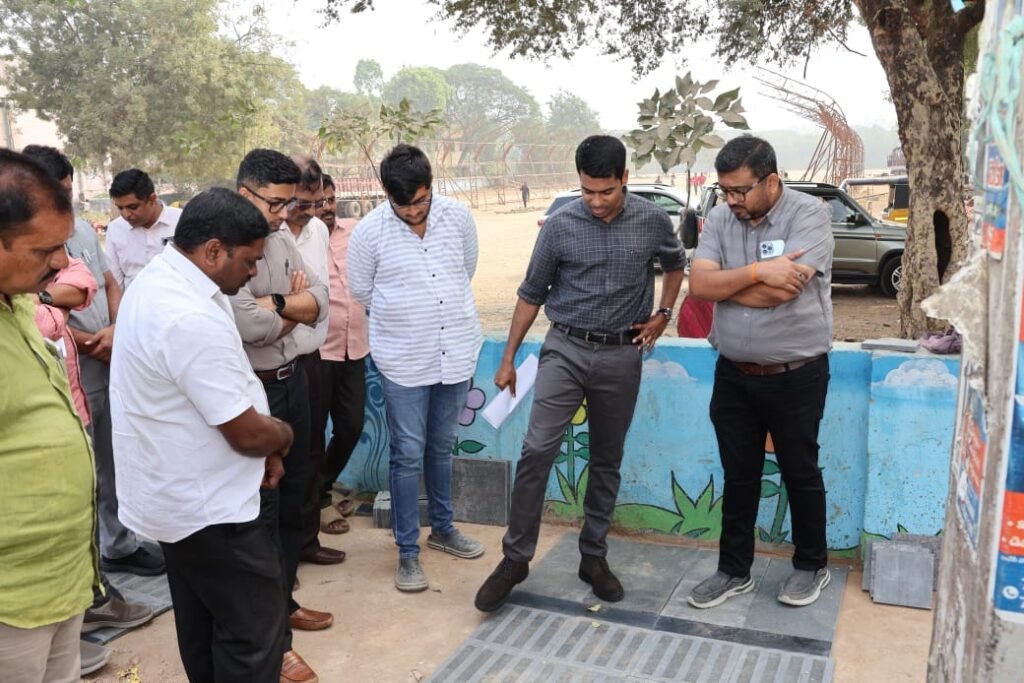 ఫుట్ పాత్ ల నిర్మాణం నాణ్యత ప్రమాణాలతో చేపట్టాలి: కలెక్టర్ అనుదీప్ దురిశెట్టి
