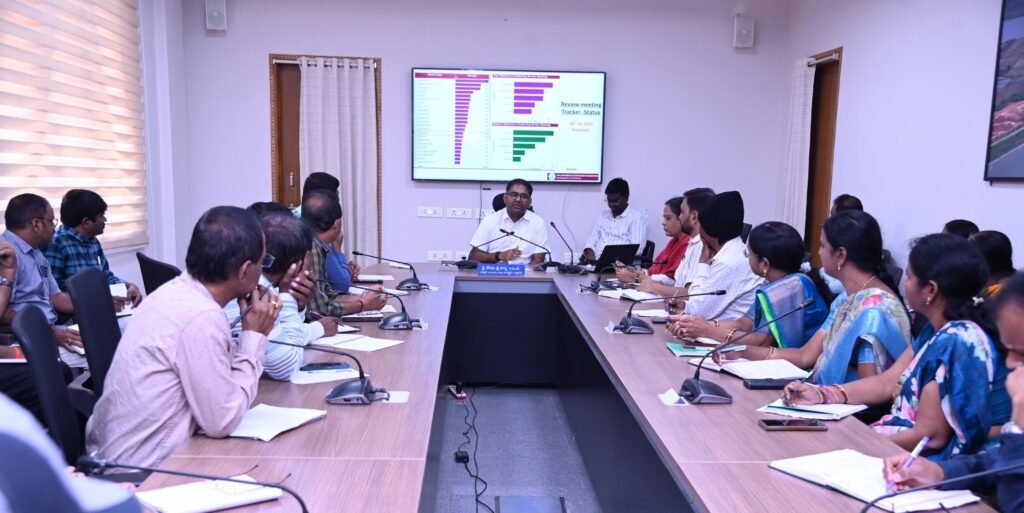 విద్యార్థులందరికీ ప్రాథమిక సామర్థ్యాలు తప్పనిసరి..జిల్లా కలెక్టర్ కోయ శ్రీ హర్ష