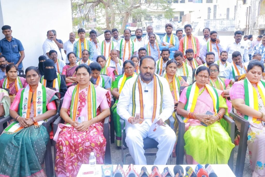 పట్టణాభివృద్ధికి పట్టం కట్టండి..ఎమ్మెల్యే విజయరమణ రావు