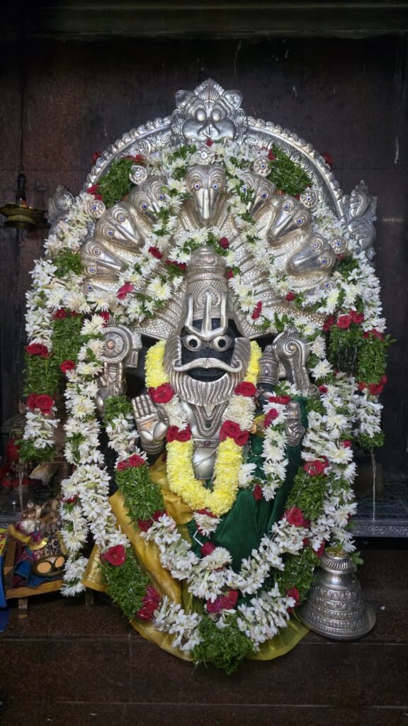 శ్రీ లక్ష్మీనరసింహస్వామి బ్రహ్మోత్సవాలకు భక్తుల విశేష స్పందన