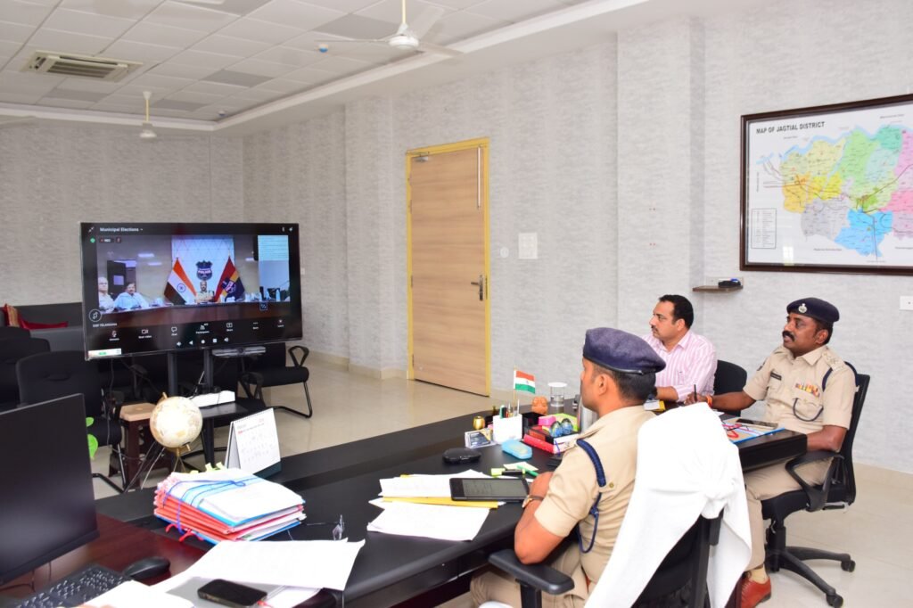 ఎన్నికల నియమావళిని పటిష్టంగా అమలు చేయాలి: రాష్ట్ర డీజీపీ శివధర్ రెడ్డి