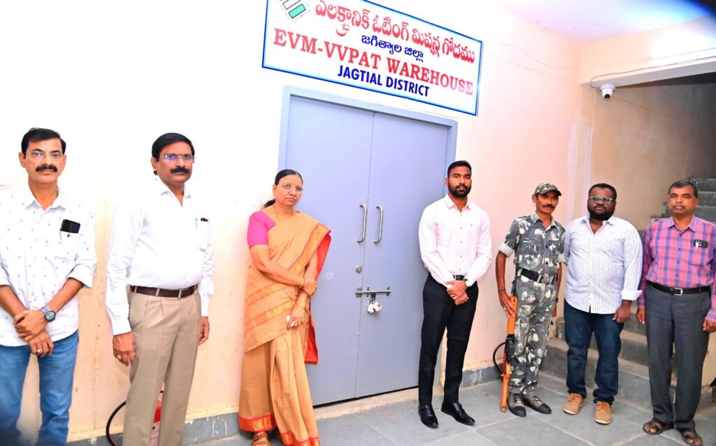 భద్రత పర్యవేక్షణలో ఈవీఎంలు- కలెక్టర్ బి సత్యప్రసాద్