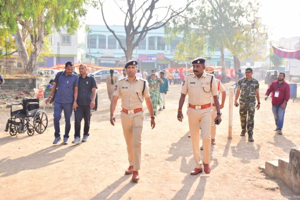 జిల్లా పరిధిలో ప్రశాంతంగా కొనసాగుతున్న మున్సిపల్ ఎన్నికలు:
