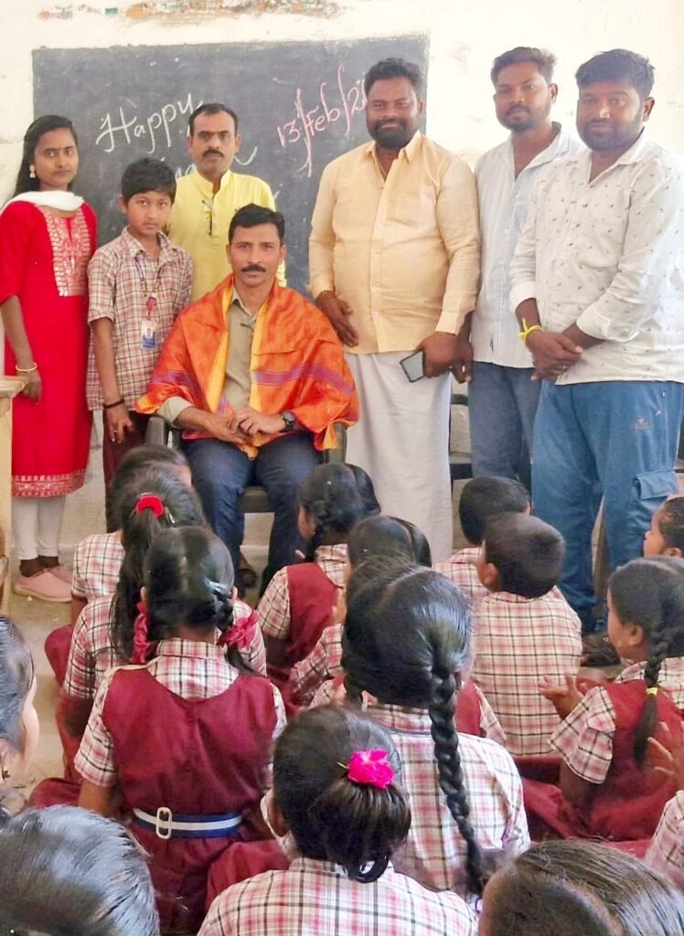 ఉపాధ్యాయులకు ఘన సన్మానం