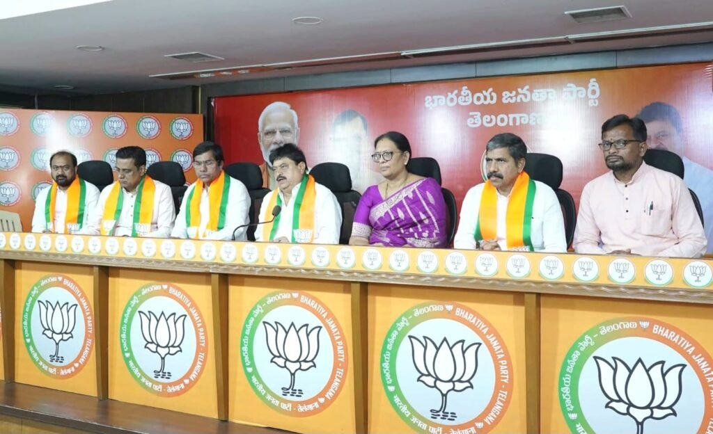 నాయకులు, కార్యకర్తలకు ప్రత్యేక ధన్యవాదాలు