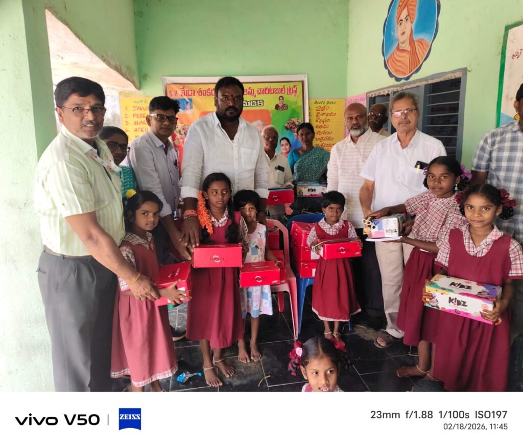 విద్యతోనే సమాజాభివృద్ధి సాధ్యం