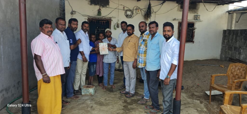 బాధిత కుటుంబాలకు అండగా ఉంటాం.. సర్పంచ్ కళా రమేష్