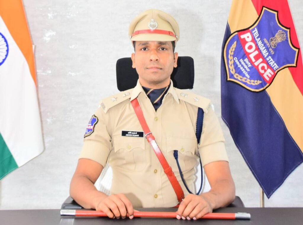 మున్సిపల్ పరిధిలో ఓటరు కానీ వ్యక్తులు ఉండరాదు