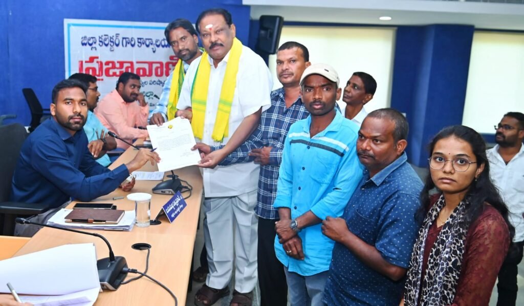 సమస్యల పై సమగ్ర విచారణ చేపట్టి పరిష్కారానికి చొరవ చూపాలి.