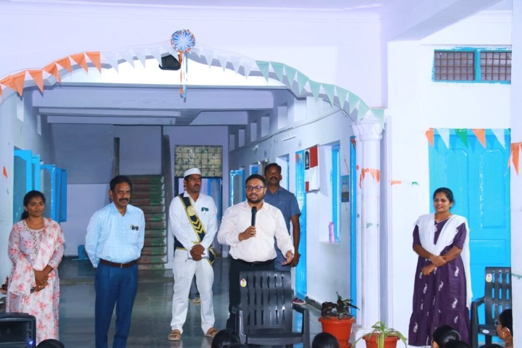 రెసిడెన్షియల్ డిగ్రీ కళాశాల సౌకర్యాలు మెరుగ్గా ఉండాలి