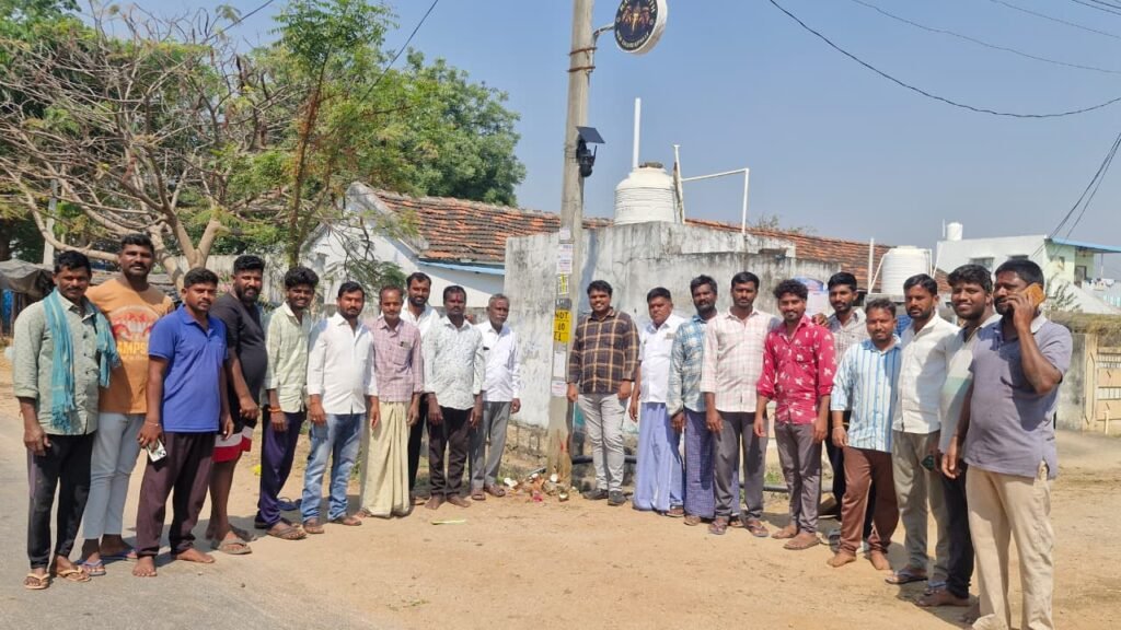 రాపుల్స్ యూత్ ఆధ్వర్యంలో సీసీ కెమెరా ఏర్పాటు