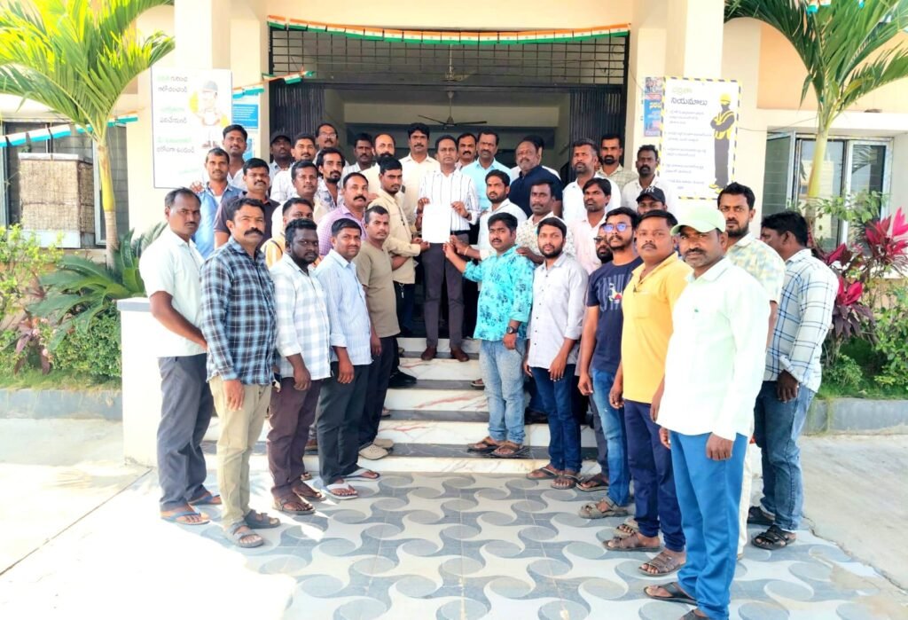 అన్‌మ్యాన్డ్ కార్మికులను విలీనం చేయాలి