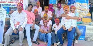 పూర్వ విద్యార్థుల హోలీ సంబరాలు