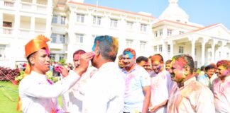 పోలీస్ ప్రధాన కార్యాలయంలో హోలీ వేడుకలు