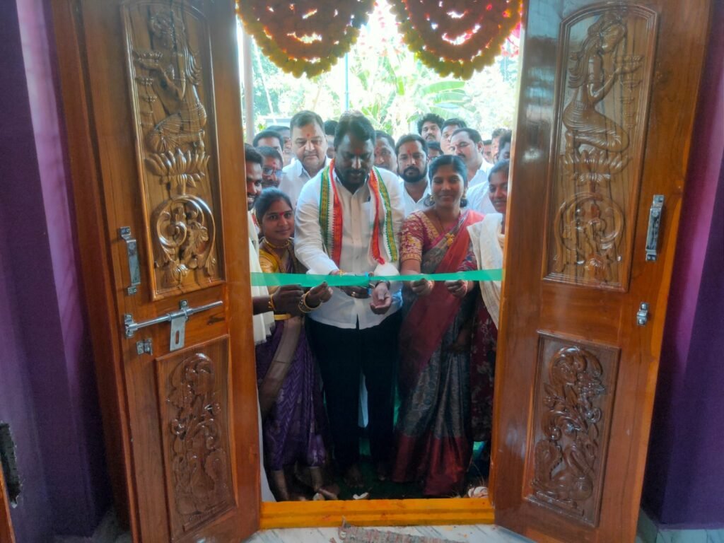 ఇందిరమ్మ ఇళ్ల నిర్మాణం త్వరితగతిన పూర్తి చేయాలి..