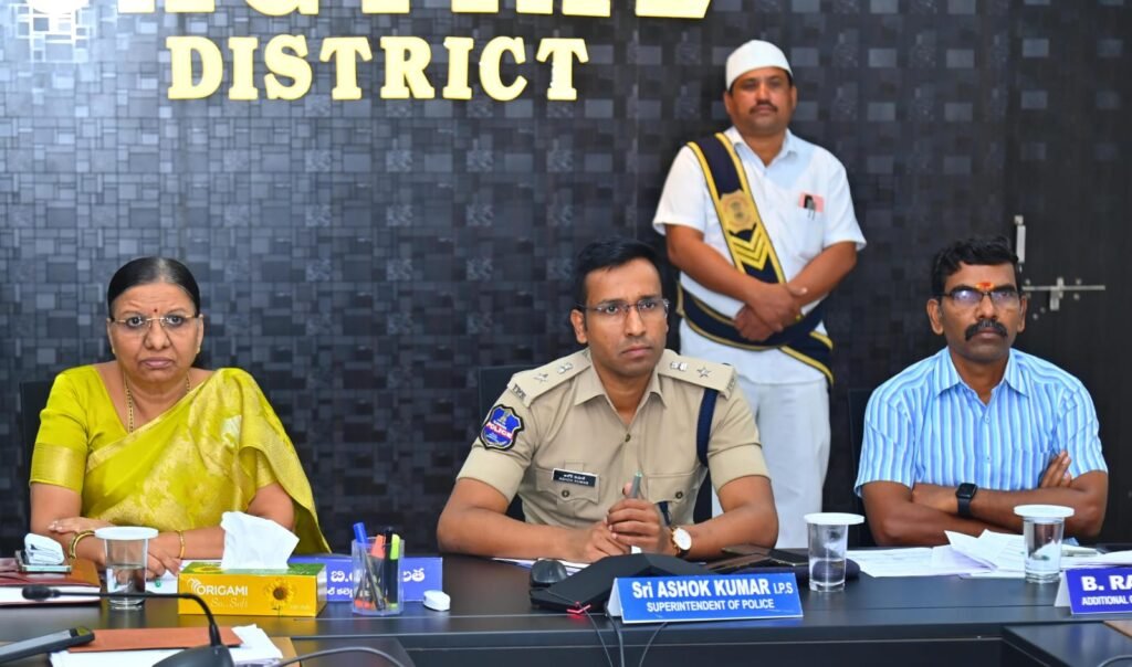 జిల్లాలో ఎలాంటి గ్యాస్ కొరత లేదు