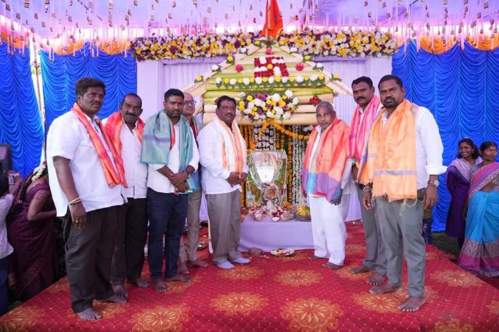 ఘనంగా హనుమాన్ మండప పూజ