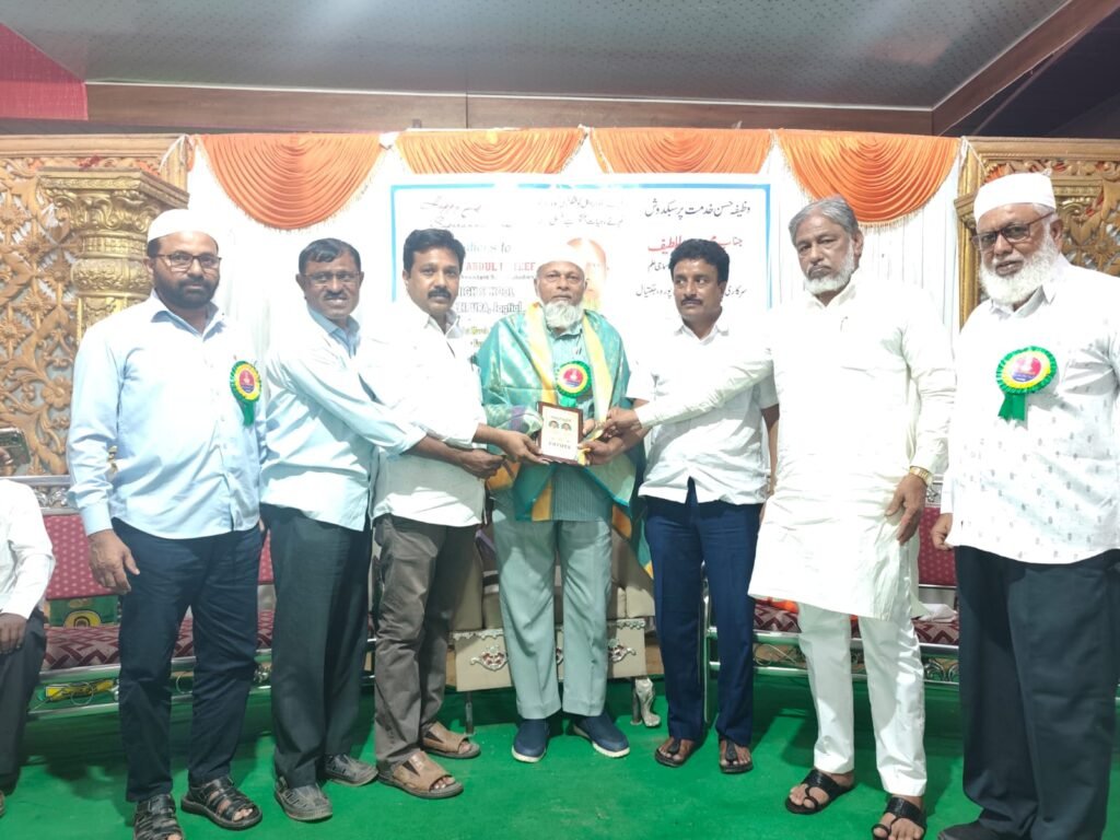 ఉర్దూ మీడియం ఉపాధ్యాయ పోస్టులను భర్తీ చేయాలి