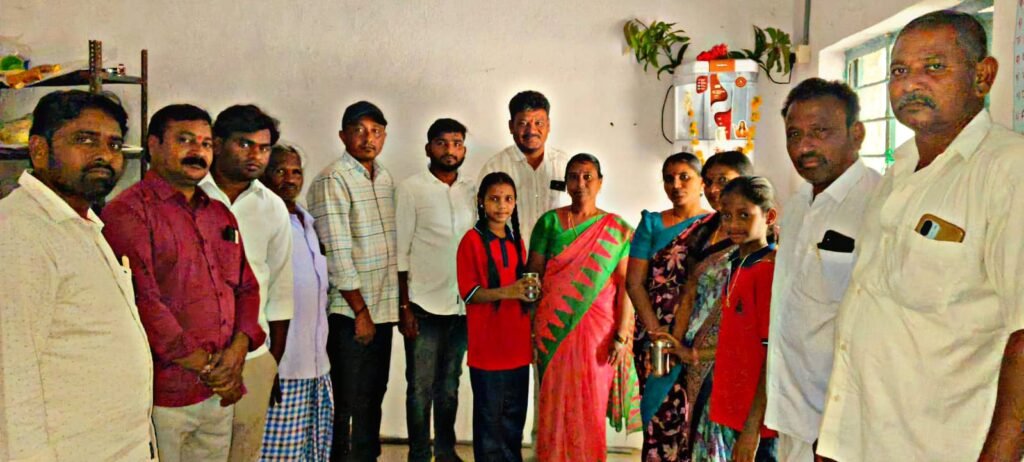 ప్రభుత్వ పాఠశాలల బలోపేతానికి సహకారం అందించాలి