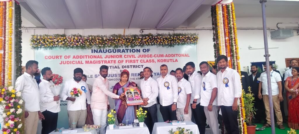 పోర్ట్ పోలియో జడ్జి జస్టిస్ రేణుక యారాని కలిసిన ధర్మపురి బార్ అసోసియేషన్ న్యాయవాదులు