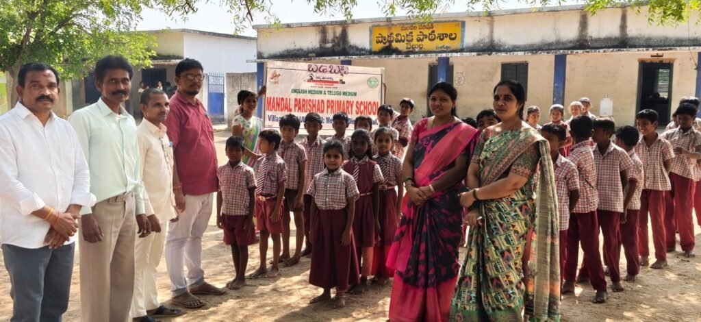 వెల్లుల్లలో బడిబాట కార్యక్రమం