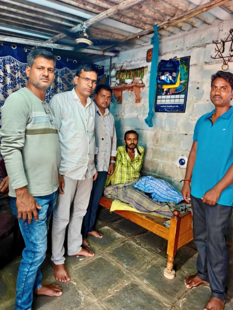 స్నేహబంధానికి ఆపన్నహస్తం ..ఆదర్శంగా నిలిచిన పూడూరు 2001-02 బ్యాచ్ విద్యార్థులు