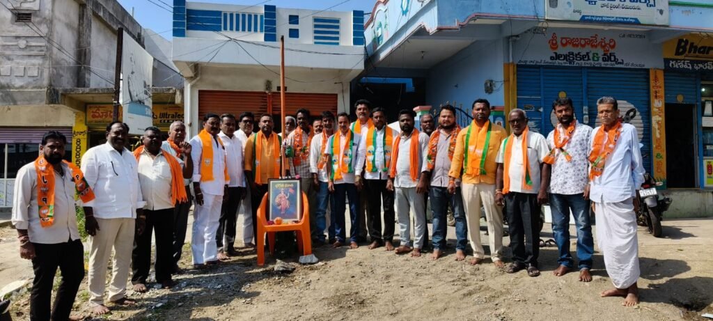 కథలాపూర్ లో బిజెపి ఆవిర్భవ దినోత్సవ వేడుకలు