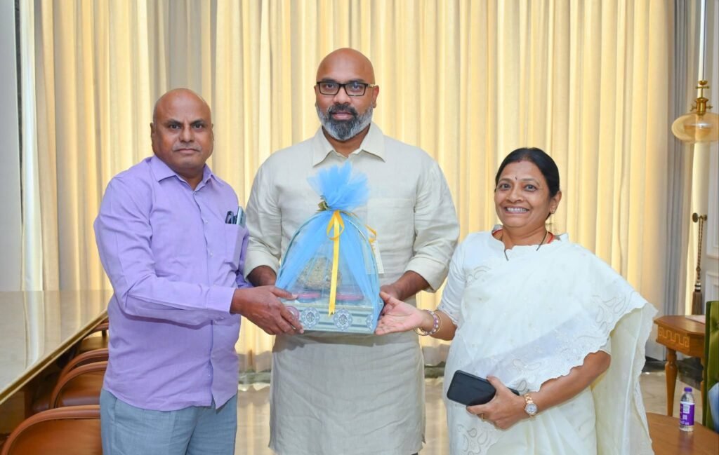 ఎంపీ ధర్మపురి అర్వింద్ ను మర్యాదపూర్వకంగా కలిసిన పూదరి అరుణ